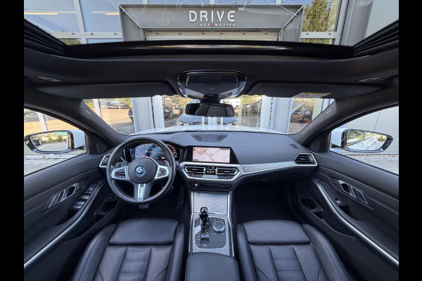 BMW 3 Serie Touring 320e xDrive High Ex M-Sport|SOH92%|Pano|Laser|M-seats|Memory|CoPilot|HiFi|HUD|Trekhaak