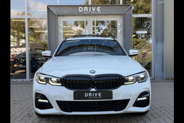 BMW 3 Serie Touring 320e xDrive High Ex M-Sport|SOH92%|Pano|Laser|M-seats|Memory|CoPilot|HiFi|HUD|Trekhaak