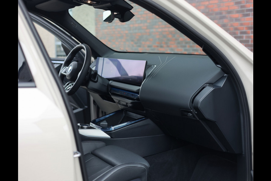 BMW X3 30e xDrive | Pano - HUD - Trekhaak