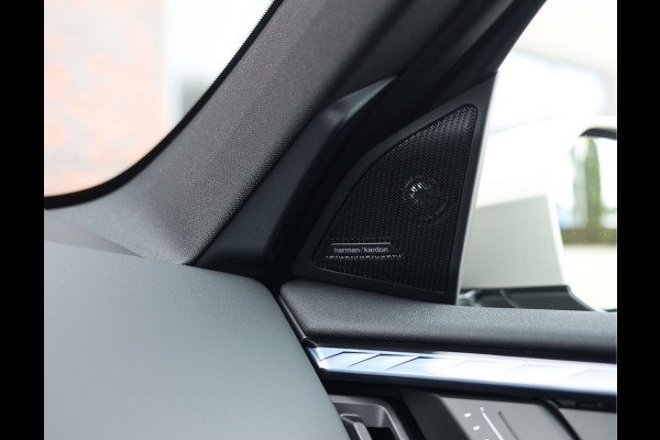 BMW X3 30e xDrive | Pano - HUD - Trekhaak