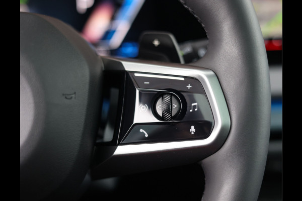 BMW X3 30e xDrive | Pano - HUD - Trekhaak