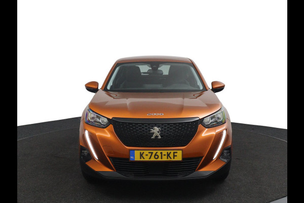 Peugeot 2008 1.2 PureTech Blue*NAVI*CAM*HAAK*ECC*CRUISE*CARPLAY