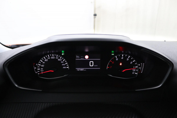 Peugeot 2008 1.2 PureTech Blue*NAVI*CAM*HAAK*ECC*CRUISE*CARPLAY