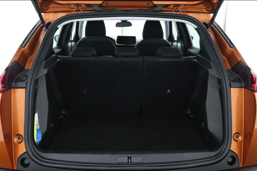 Peugeot 2008 1.2 PureTech Blue*NAVI*CAM*HAAK*ECC*CRUISE*CARPLAY