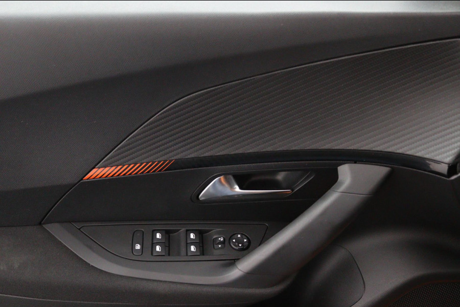 Peugeot 2008 1.2 PureTech Blue*NAVI*CAM*HAAK*ECC*CRUISE*CARPLAY