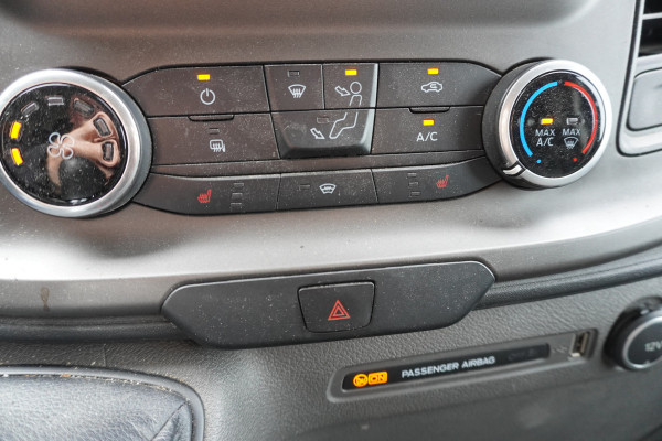 Ford Transit Custom 320 2.0 TDCI 130pk L2H1 Trend nr. V197 | Airco | Cruise | Navi | trekhaak