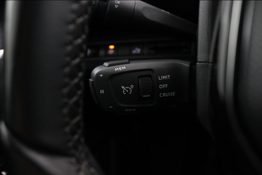 Peugeot 5008 1.2 PureTech*NAVI*CAM*HAAK*CRUISE*ECC*CARPLAY*7PER Peugeot 5008 1.2 PureTech*NAVI*CAM*HAAK*CRUISE*ECC*CARPLAY*7PER