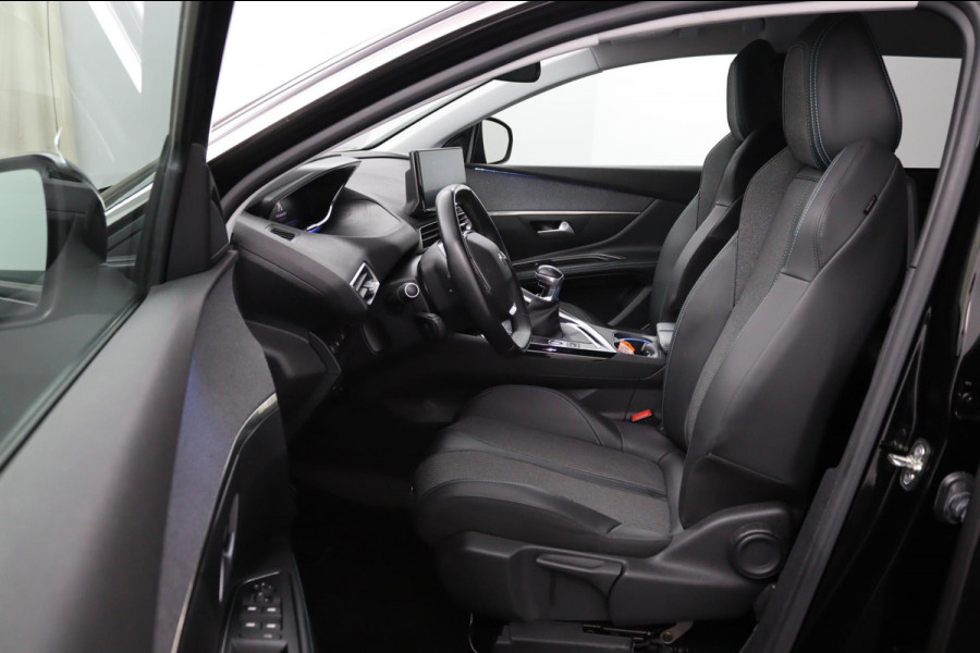 Peugeot 5008 1.2 PureTech*NAVI*CAM*HAAK*CRUISE*ECC*CARPLAY*7PER Peugeot 5008 1.2 PureTech*NAVI*CAM*HAAK*CRUISE*ECC*CARPLAY*7PER