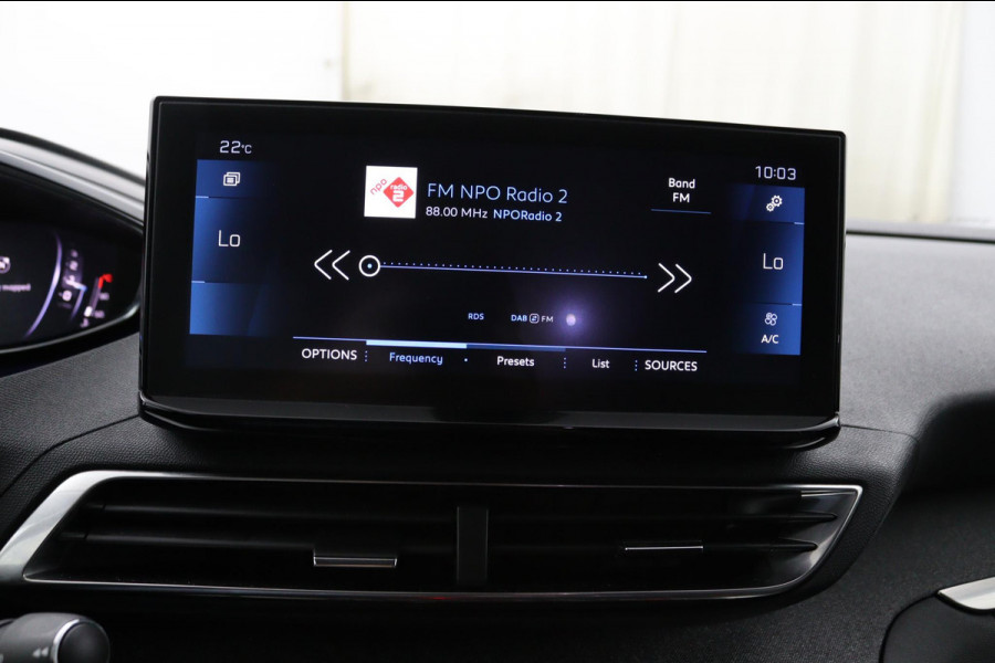 Peugeot 5008 1.2 PureTech*NAVI*CAM*HAAK*CRUISE*ECC*CARPLAY*7PER Peugeot 5008 1.2 PureTech*NAVI*CAM*HAAK*CRUISE*ECC*CARPLAY*7PER