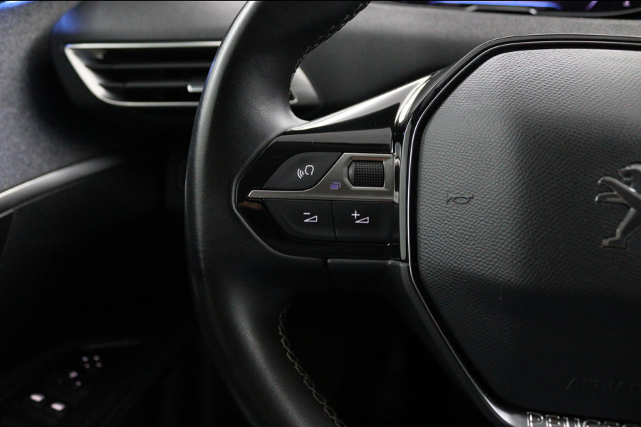 Peugeot 5008 1.2 PureTech*NAVI*CAM*HAAK*CRUISE*ECC*CARPLAY*7PER Peugeot 5008 1.2 PureTech*NAVI*CAM*HAAK*CRUISE*ECC*CARPLAY*7PER