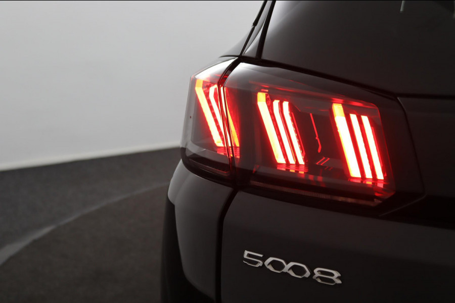 Peugeot 5008 1.2 PureTech*NAVI*CAM*HAAK*CRUISE*ECC*CARPLAY*7PER Peugeot 5008 1.2 PureTech*NAVI*CAM*HAAK*CRUISE*ECC*CARPLAY*7PER
