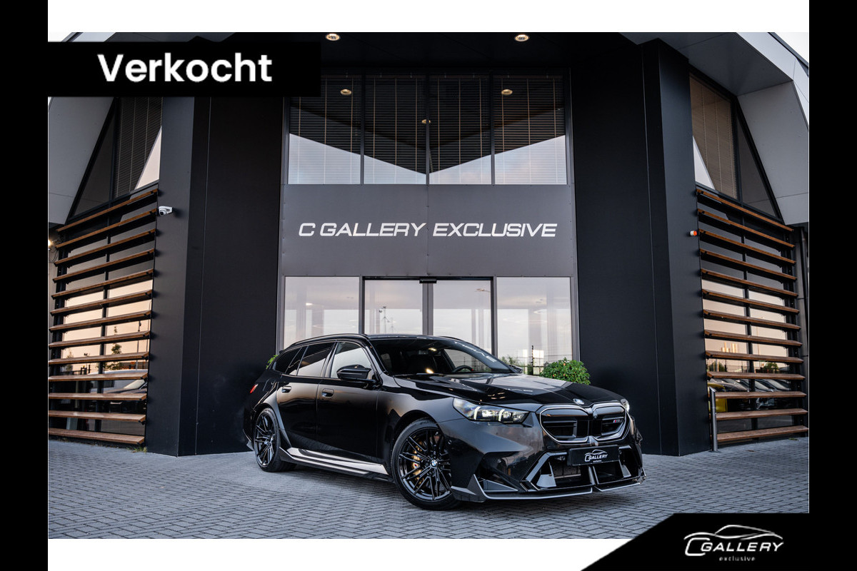 BMW M5 5-serie Touring - Origineel NL | M Drive Professional | Panorama | Carbonpakket | Keramisch | B&W