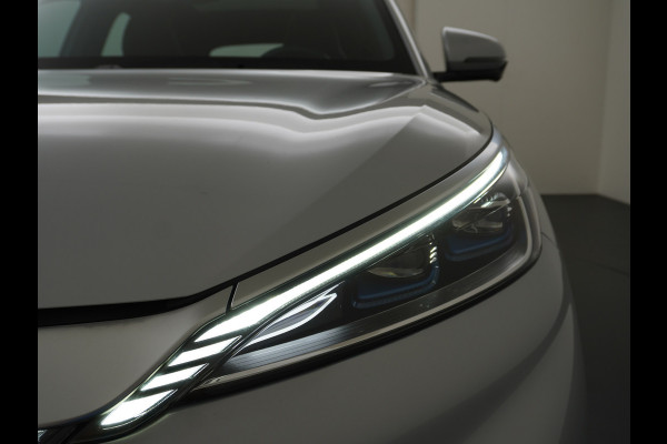 BYD ATTO 3 60kWh Design Pano-dak Leer+Elektr.Verst. Warmtepomp Adaptieve-Cr 360°Camera Apple Carplay Android Auto Elektr.A-klep Design Cont Verkeersbord detectie WiFi DAB Led Rijstrooksensor Fabrieksgarantie tot 31-7-2029/150.000km Garantie op de tractiebatterij tot 31-7-2031/200.000km  44.000 euro nieuw!