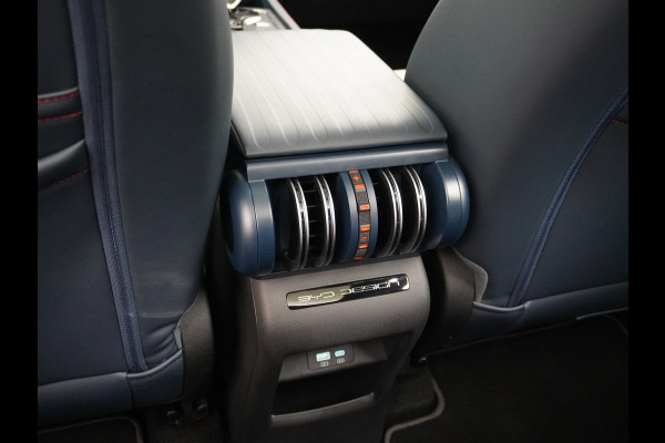 BYD ATTO 3 60kWh Design Pano-dak Leer+Elektr.Verst. Warmtepomp Adaptieve-Cr 360°Camera Apple Carplay Android Auto Elektr.A-klep Design Cont Verkeersbord detectie WiFi DAB Led Rijstrooksensor Fabrieksgarantie tot 31-7-2029/150.000km Garantie op de tractiebatterij tot 31-7-2031/200.000km  44.000 euro nieuw!