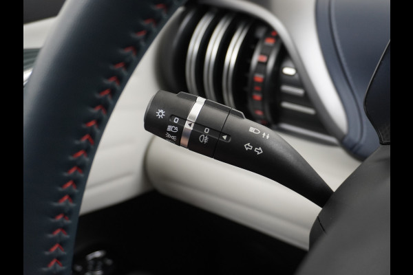 BYD ATTO 3 60kWh Design Pano-dak Leer+Elektr.Verst. Warmtepomp Adaptieve-Cr 360°Camera Apple Carplay Android Auto Elektr.A-klep Design Cont Verkeersbord detectie WiFi DAB Led Rijstrooksensor Fabrieksgarantie tot 31-7-2029/150.000km Garantie op de tractiebatterij tot 31-7-2031/200.000km  44.000 euro nieuw!