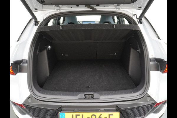 BYD ATTO 3 60kWh Design Pano-dak Leer+Elektr.Verst. Warmtepomp Adaptieve-Cr 360°Camera Apple Carplay Android Auto Elektr.A-klep Design Cont Verkeersbord detectie WiFi DAB Led Rijstrooksensor Fabrieksgarantie tot 31-7-2029/150.000km Garantie op de tractiebatterij tot 31-7-2031/200.000km  44.000 euro nieuw!