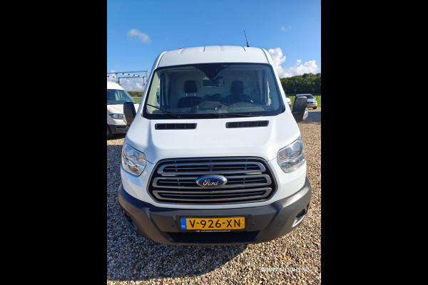 Ford Transit 350 2.0 TDCI L2H2 Trend , 1e Eig , Ex overheid , Euro 6 , Airco, Camera , cruise , in pracht staat.