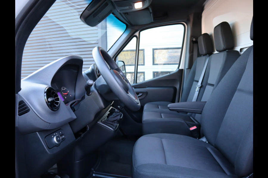 Mercedes-Benz Sprinter 515 CDI Euro 6 Bakwagen Laadklep Zijdeur - MBUX - Clima