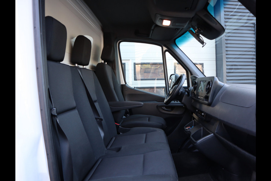 Mercedes-Benz Sprinter 515 CDI Automaat Euro 6 Bakwagen Laadklep - MBUX - Camera