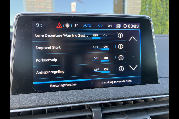 Peugeot 3008 1.2 PureTech Premium | Trekhaak | Elektr. stoelen | 12 mnd garantie | NAP