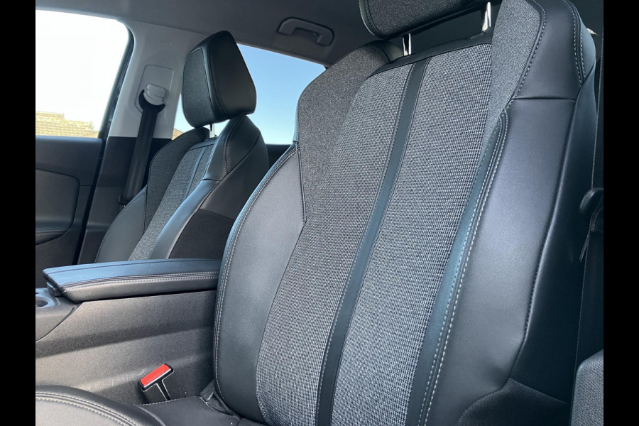 Peugeot 3008 1.2 PureTech Premium | Trekhaak | Elektr. stoelen | 12 mnd garantie | NAP