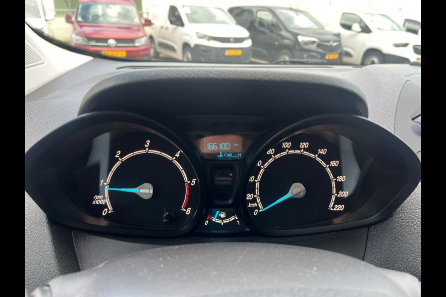 Ford Transit Courier 1.5 TDCI Trend Start&Stop *MARGE* / Trekhaak / Airco / Bluetooth