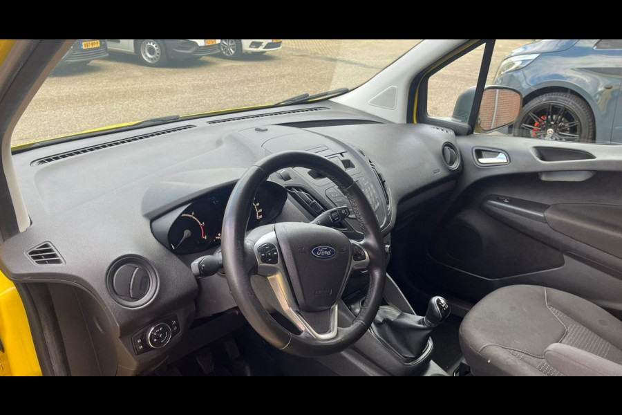 Ford Transit Courier 1.5 TDCI Trend Start&Stop *MARGE* / Trekhaak / Airco / Bluetooth