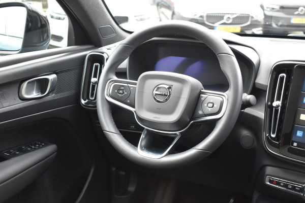 Volvo C40 Recharge 231PK Core 69 kWh Trekhaak | Camera | 19 "LMV | Stoelverwarming | Stuurverwarming