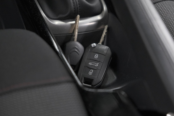 Citroën C4 Cactus PureTech 110 Business | Trekhaak | Apple Carplay | Parkeersensoren