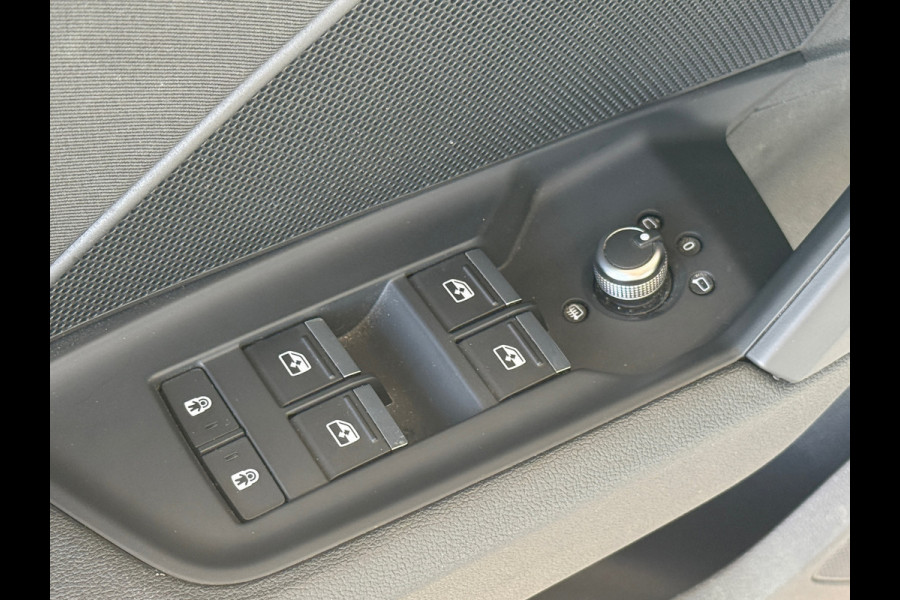 Audi A3 Sportback 35 TFSI 150PK Advanced Matrix|Sportstoelen|Dealer Onderhouden