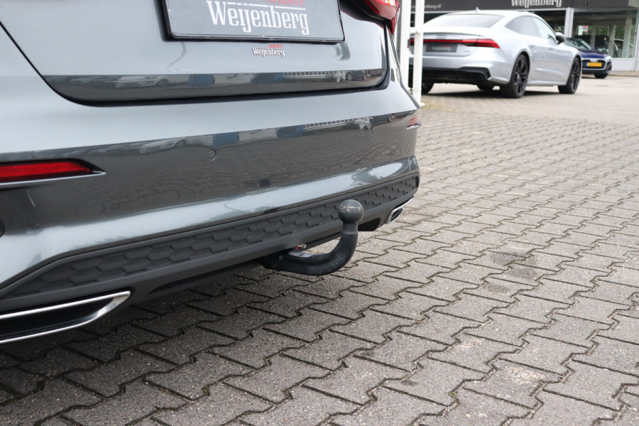 Audi A3 Limousine 35 TFSI S-line Trekhaak Leder