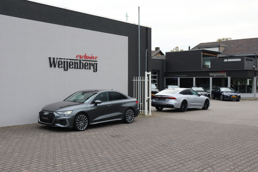 Audi A3 Limousine 35 TFSI S-line Trekhaak Leder