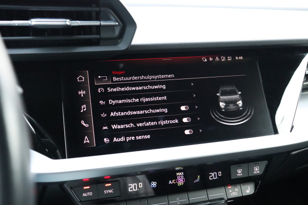 Audi A3 Limousine 35 TFSI S-line Trekhaak Leder