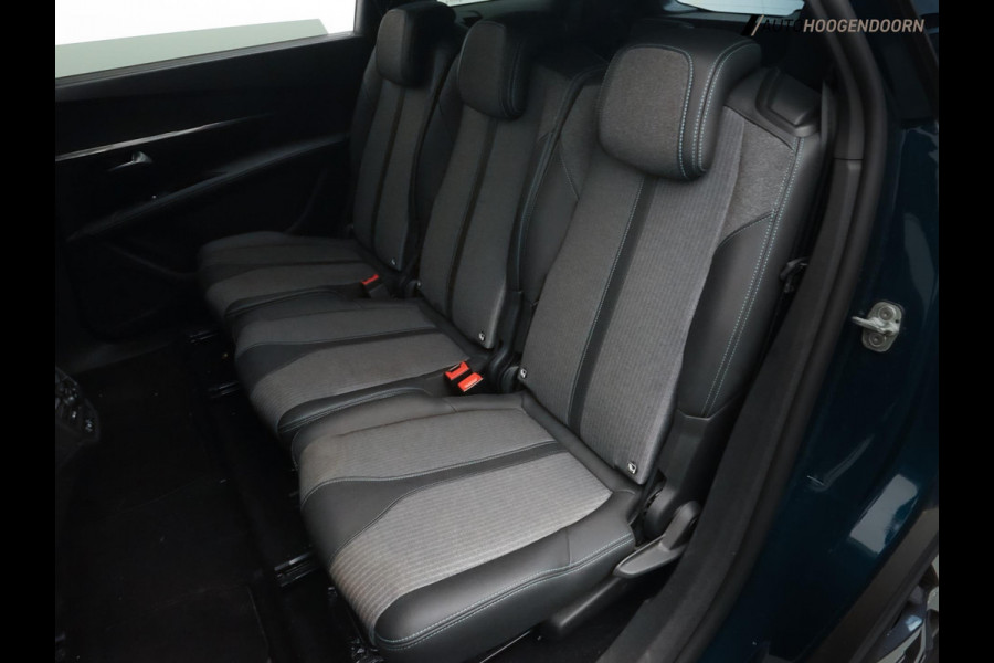 Peugeot 5008 1.2 Hybrid 136 GT 7-zits (APPLE CARPLAY,LED VERLICHTING,KEYLESS,DODEHOEK,CRUISE,DIGITAAL DISPLAY,CAMERA,LM-VELGEN)