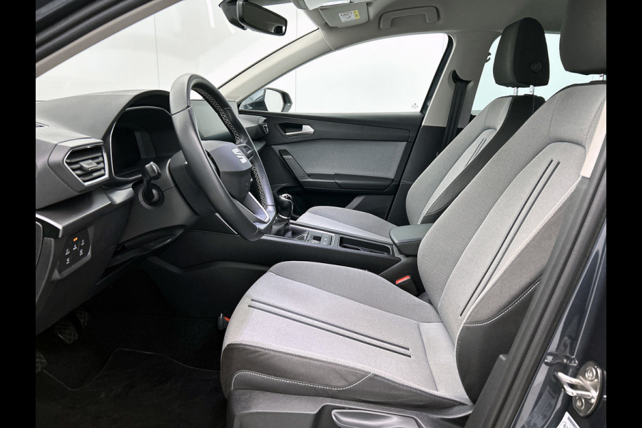 Seat Leon 1.0 TSI Style Launch Edition (DIGITALE COCKPIT, CAMERA, ADAPTIVE CRUISE, GROOT-NAVIGATIE, 1e EIGENAAR, GOED ONDERHOUDEN)