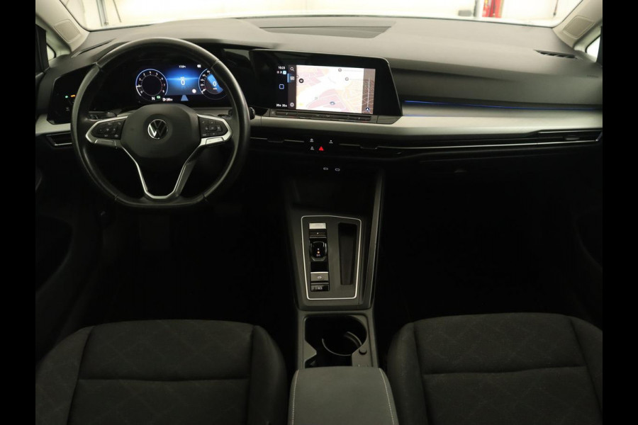 Volkswagen Golf 1.5 eTSI Style | Carplay | Navigatie | Camera | Adaptive cruise | Digital Cockpit | Full LED | Climate control | Parkeerhulp