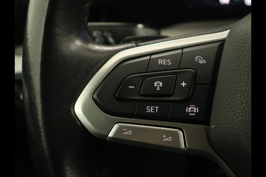 Volkswagen Golf 1.5 eTSI Style | Carplay | Navigatie | Camera | Adaptive cruise | Digital Cockpit | Full LED | Climate control | Parkeerhulp