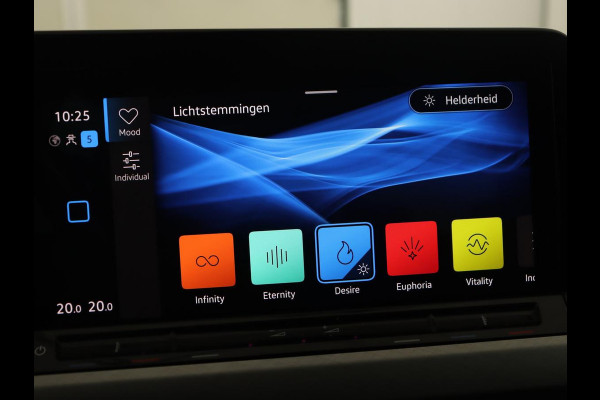 Volkswagen Golf 1.5 eTSI Style | Carplay | Navigatie | Camera | Adaptive cruise | Digital Cockpit | Full LED | Climate control | Parkeerhulp