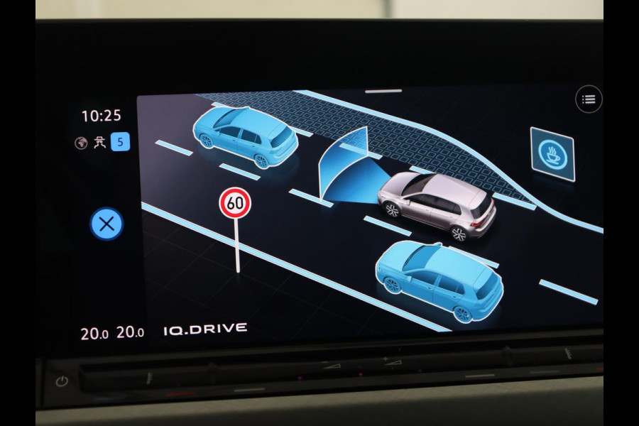 Volkswagen Golf 1.5 eTSI Style | Carplay | Navigatie | Camera | Adaptive cruise | Digital Cockpit | Full LED | Climate control | Parkeerhulp