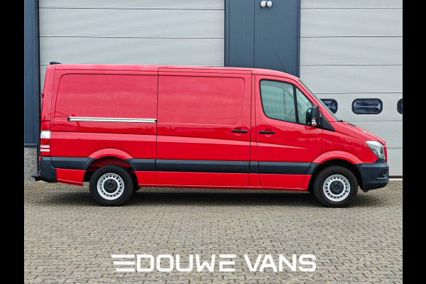Mercedes-Benz Sprinter L2 H1 214 Airco Euro6 Trekhaak Camera RWD 3 zits