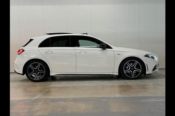 Mercedes-Benz A-Klasse 200 Premium Plus | PANO | AMG/NIGHT | AMBIANCE | CAMERA