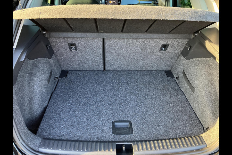 Seat Arona 1.0 TSI Style Business Intense | Trekhaak | NL-auto | Camera