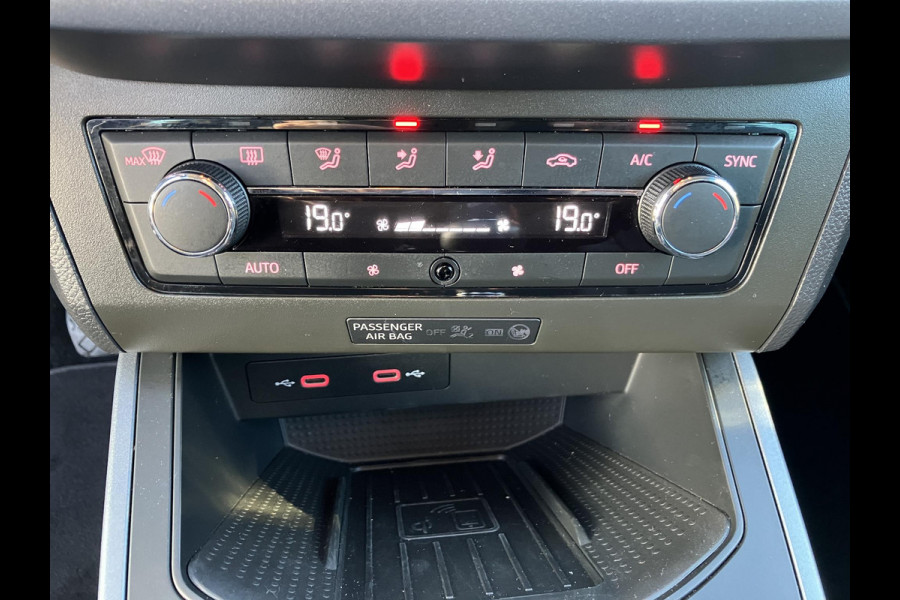 Seat Arona 1.0 TSI Style Business Intense | Trekhaak | NL-auto | Camera