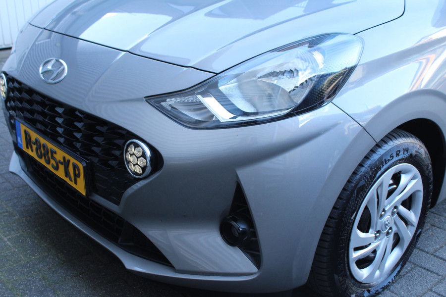 Hyundai i10 1.0 67pk Comfort Smart AUTOMAAT 5-zits NL-Auto NAP Airco Cruise Navi Camera Carplay