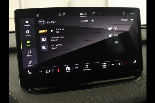Škoda ENYAQ iV 60 | Stoelverwarming | Trekhaak | Matrix LED | Carplay | Stuurverwarming | Navigatie | Half leder | Cruise control | Parkeerhulp