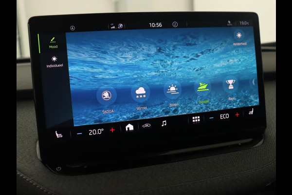 Škoda ENYAQ iV 60 | Stoelverwarming | Trekhaak | Matrix LED | Carplay | Stuurverwarming | Navigatie | Half leder | Cruise control | Parkeerhulp