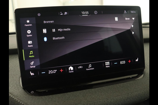 Škoda ENYAQ iV 60 | Stoelverwarming | Trekhaak | Matrix LED | Carplay | Stuurverwarming | Navigatie | Half leder | Cruise control | Parkeerhulp