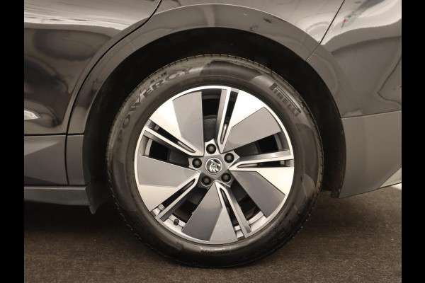 Škoda ENYAQ iV 60 | Stoelverwarming | Trekhaak | Matrix LED | Carplay | Stuurverwarming | Navigatie | Half leder | Cruise control | Parkeerhulp