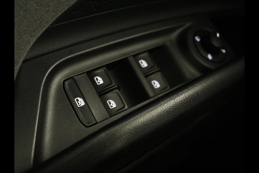 Škoda ENYAQ iV 60 | Stoelverwarming | Trekhaak | Matrix LED | Carplay | Stuurverwarming | Navigatie | Half leder | Cruise control | Parkeerhulp