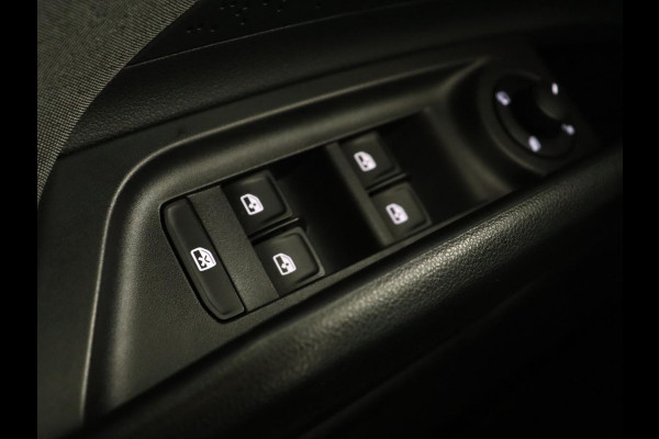 Škoda ENYAQ iV 60 | Stoelverwarming | Trekhaak | Matrix LED | Carplay | Stuurverwarming | Navigatie | Half leder | Cruise control | Parkeerhulp